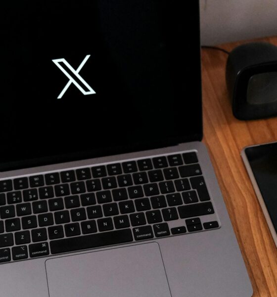 Twitter (X)
